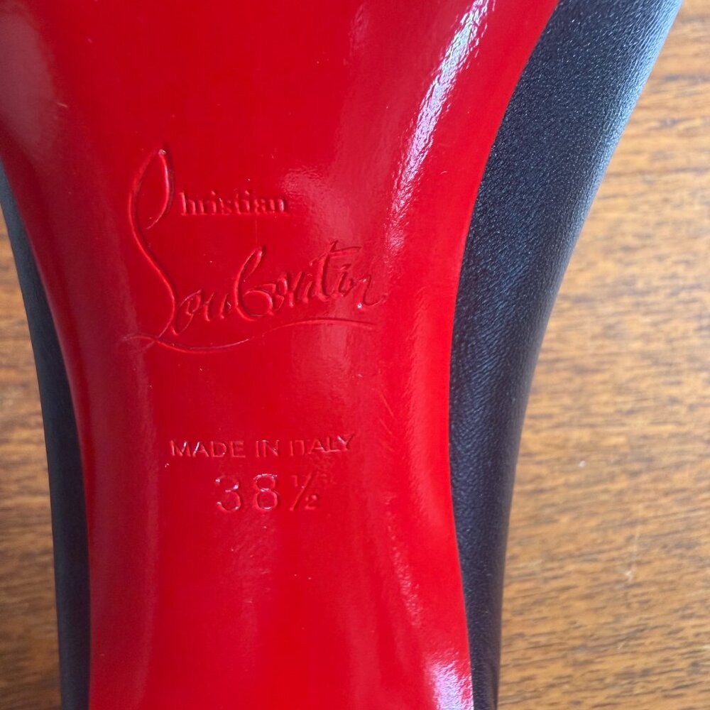 Christian Louboutin Sporty Kate Pointed Toe Pump - Picture 5 of 6
